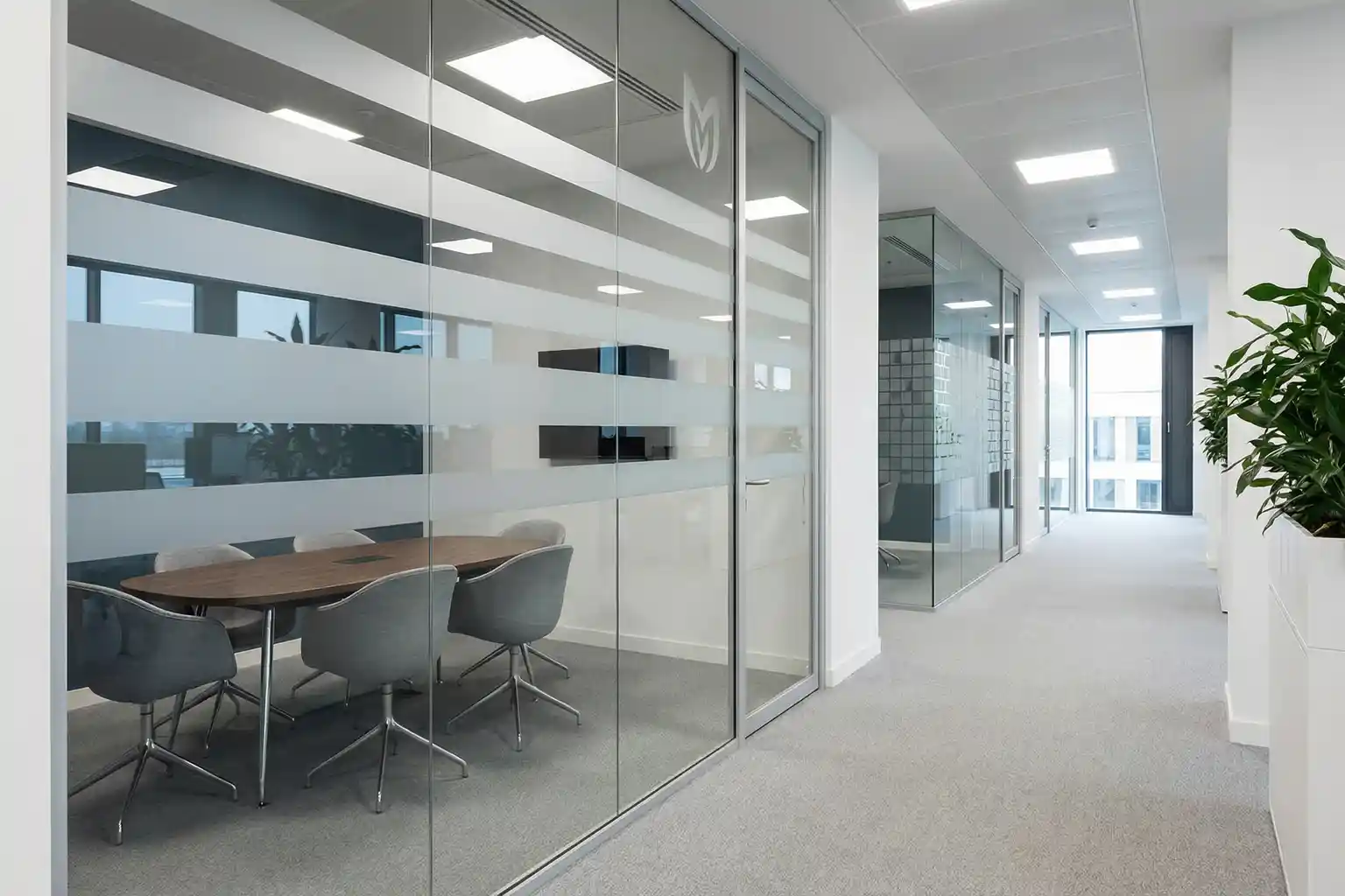 Glaswände im Büro Gestalten – Bild 3