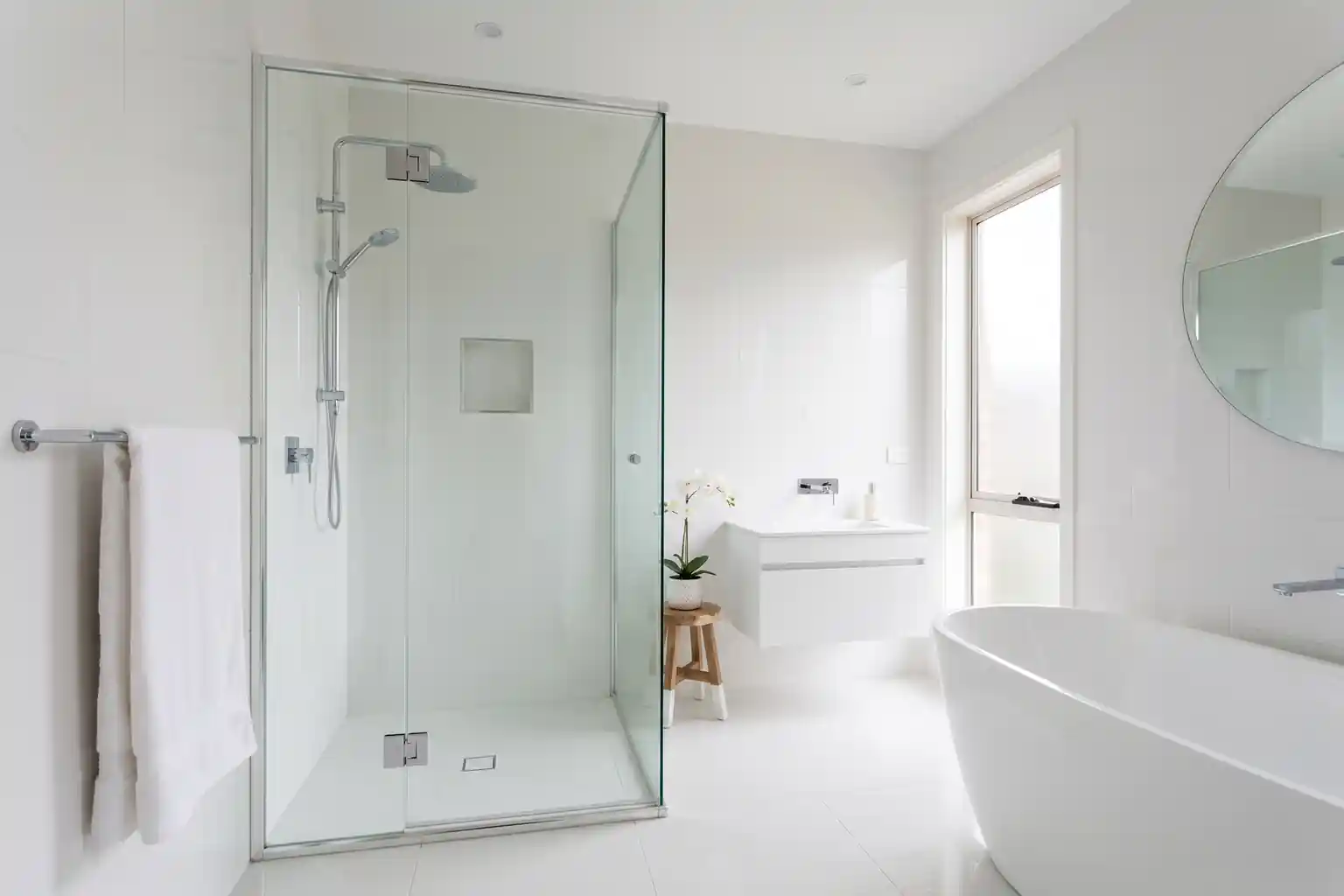 Welche Splitterschutzfolien sind für badezimmer und duschabtrennungen aus glas geeignet-Beitragsbild